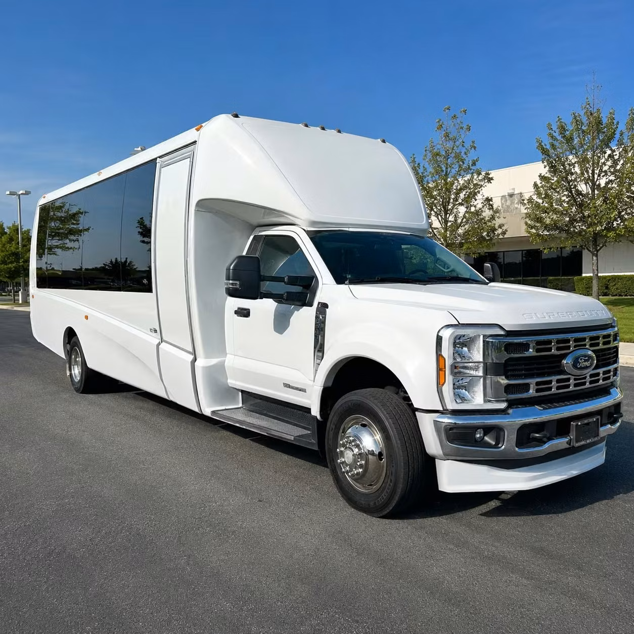 15 passenger minibus