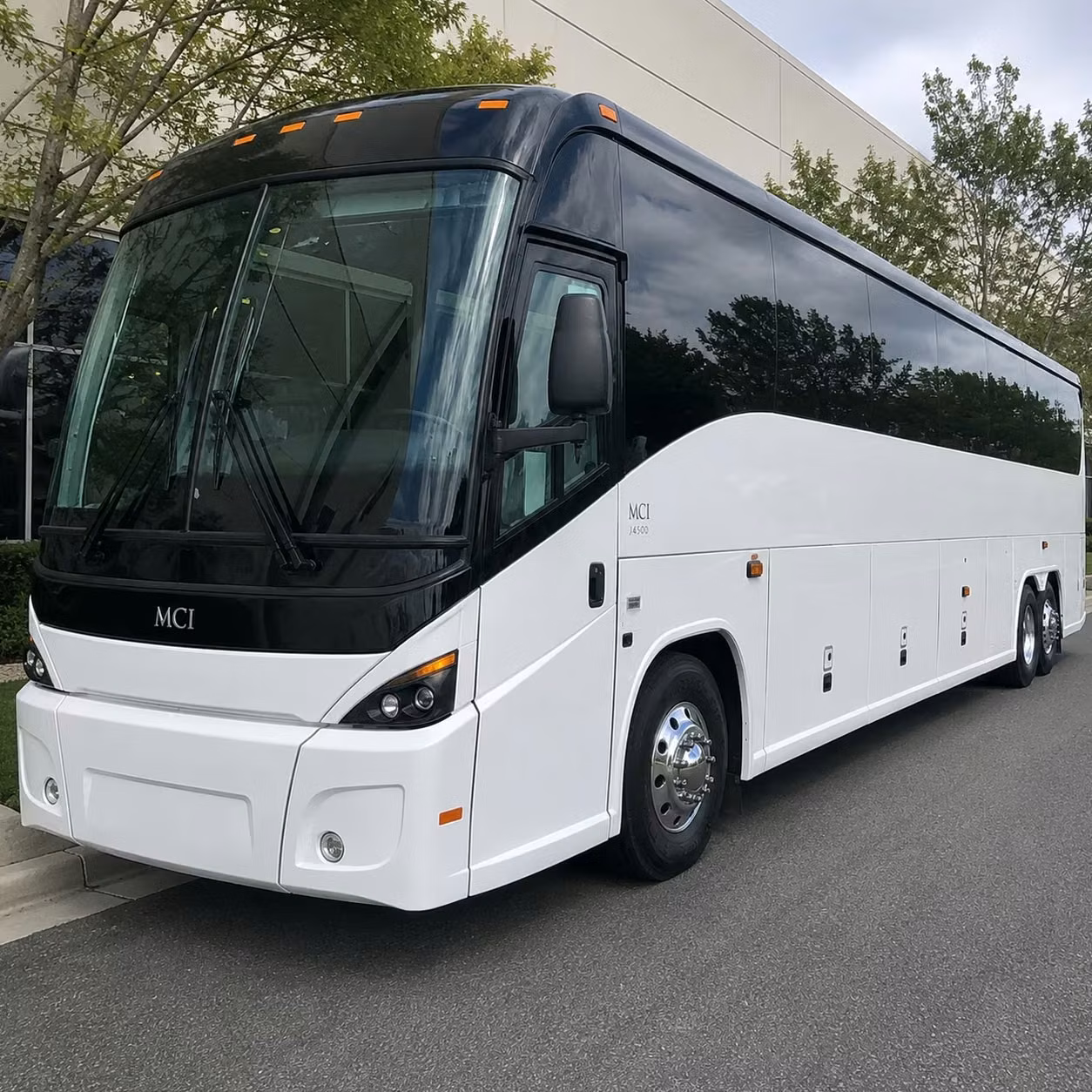 daily commuter shuttle services along the i 25 corridor in colorado springs